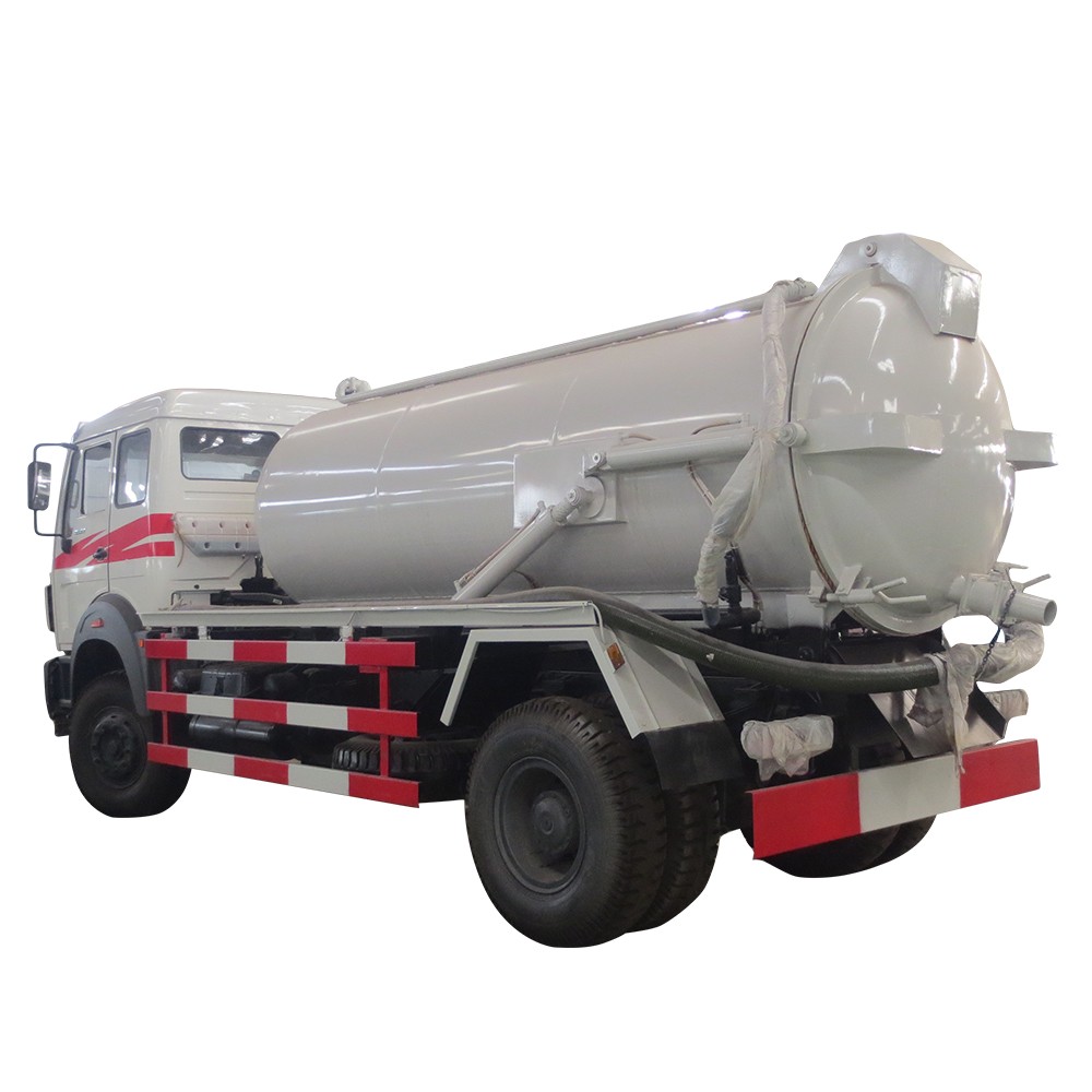 Vacuum Suction Cleaning Truck